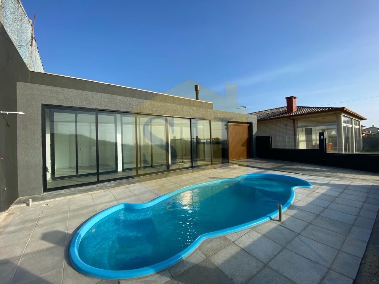 Casa 6 Dormitórios